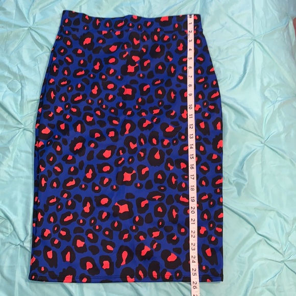 NWOT Large Blue & Orange Leopard Bodycon Midi Skirt - Picture 4 of 11